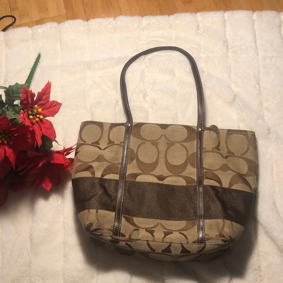 Coach handbag - Picture 2 of 3